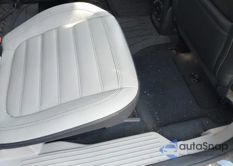 2019 Ford Transit Connect Xlt z USA, uszkodzony, nr VIN NM0GS9F25K1401561